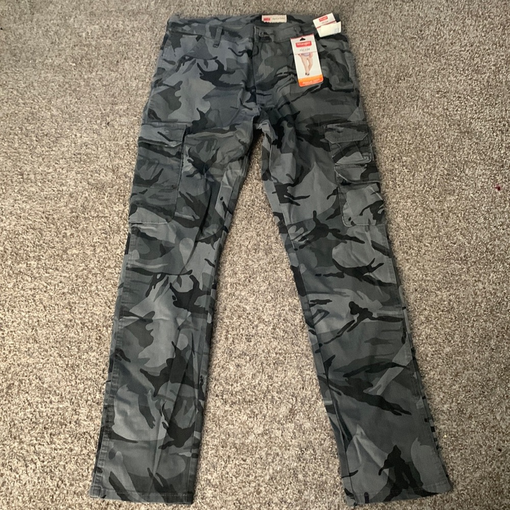 Wrangler Camo Cargo Jeans